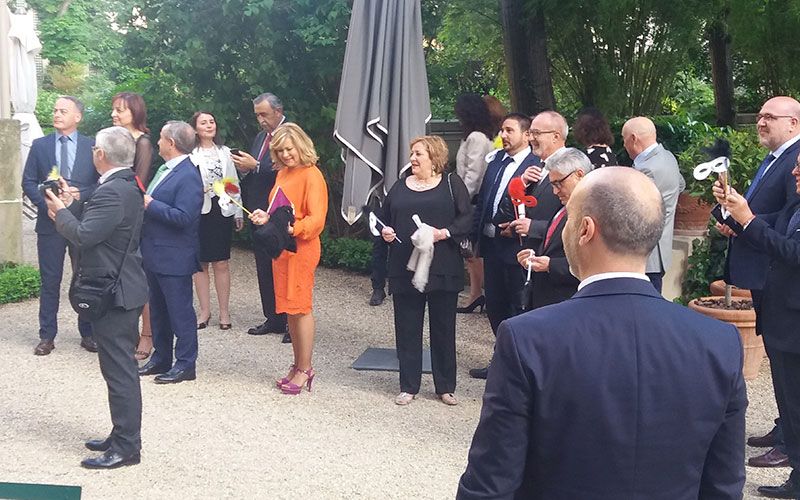 cena-tematica-empresa-paris-6